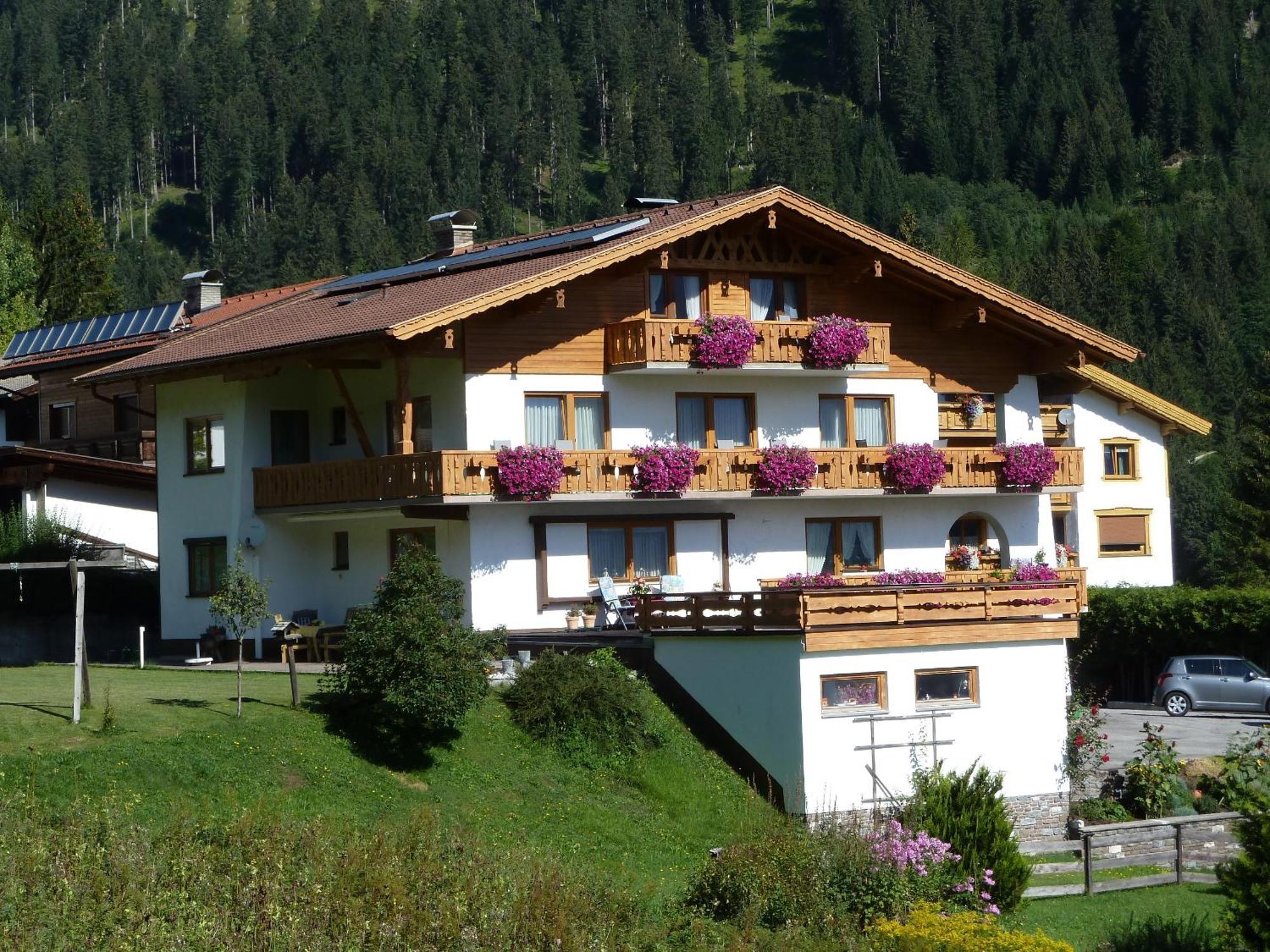 Haus Antonia Hotel Lermoos Buitenkant foto